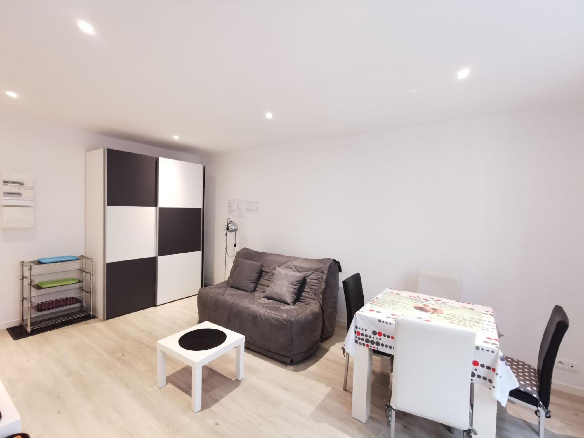 Thomas By Interhome * Saint-Malo